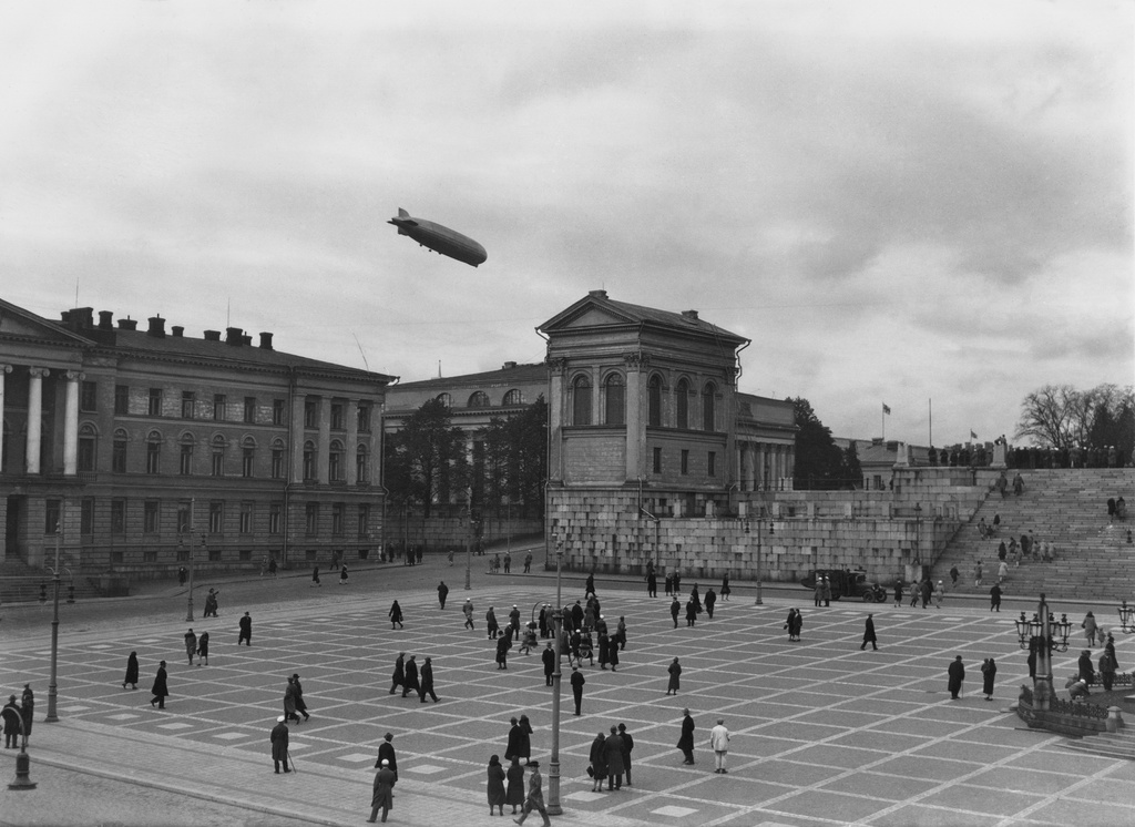 Ilmalaiva Graf Zeppelinin vierailu Helsingissä.