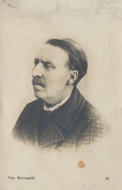 Kirjanik Ado Reinwaldt