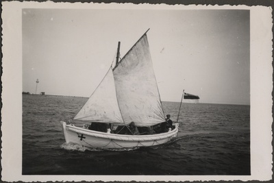 Vormsi päästepaat merel  duplicate photo