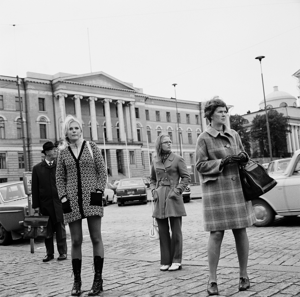 Senaatintorin raitiovaunupysäkki 25.9.1970