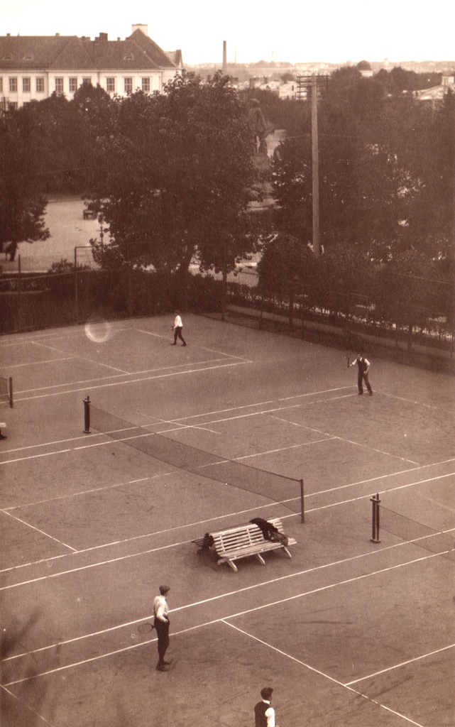 ESS Kalevi tenniseväljak