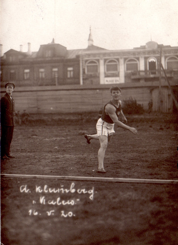 Aleksander Klumberg (Kolmpere) odaviskel