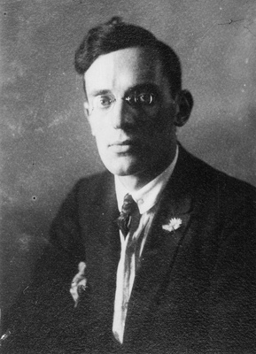 Olev Reinthal  similar photo