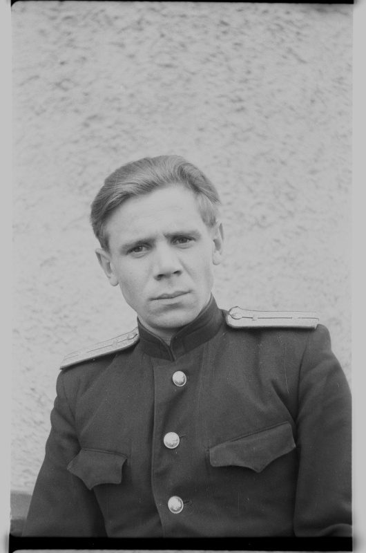 Vedurijuhivormis mees