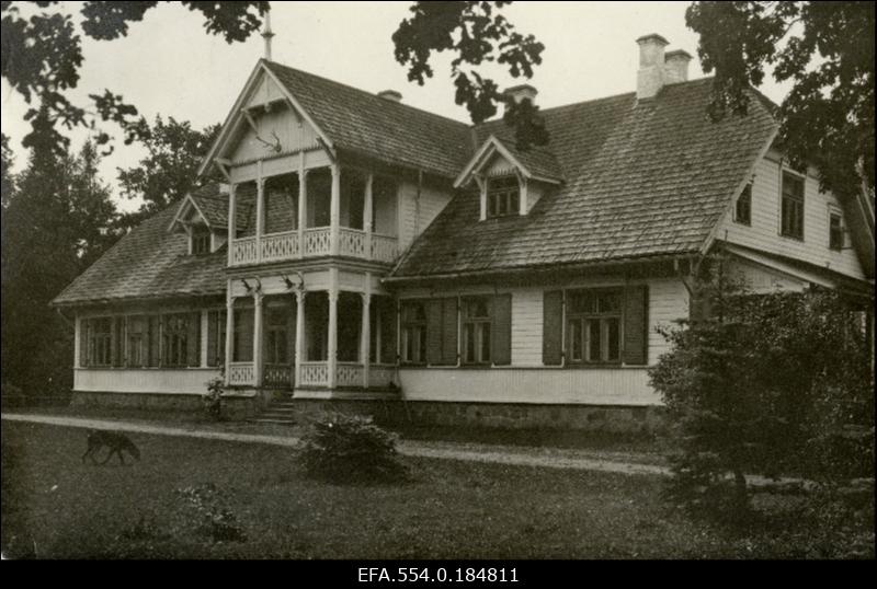 Rõusa mõisa härrastemaja.