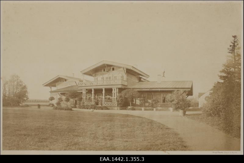 Luunja mõisa härrastemaja esifassaad