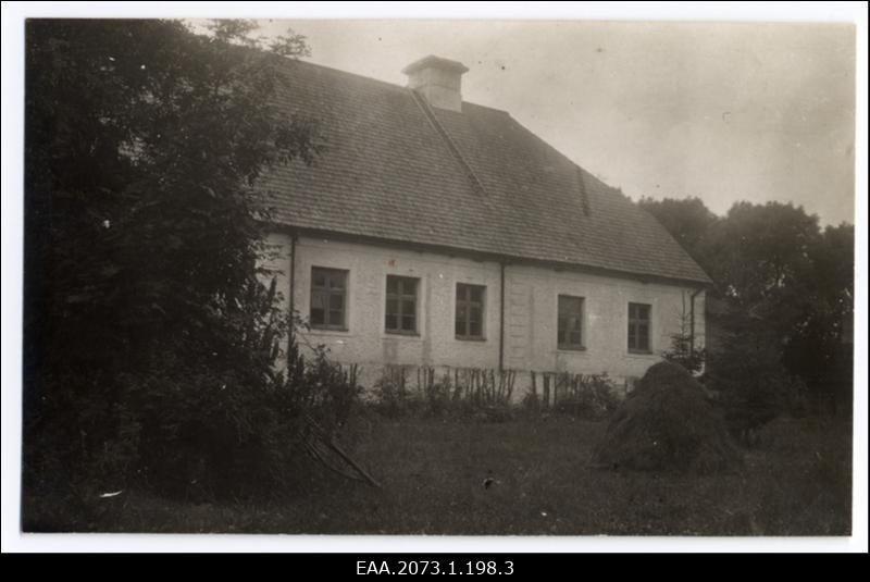 Saare mõisa härrastemaja tagafassaad