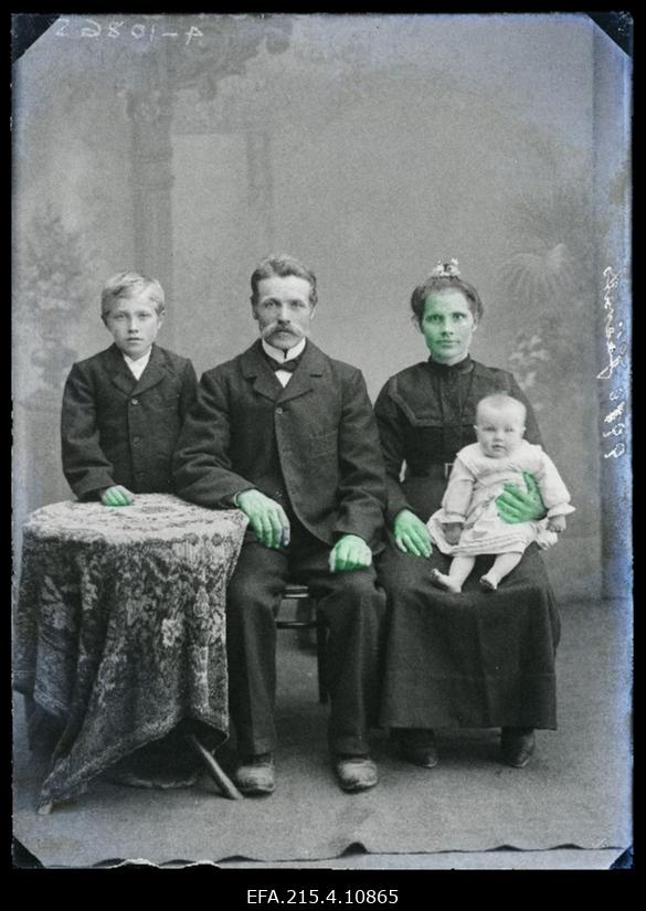 Peet Jäärats [Jäärits] perega Vastemõisast.