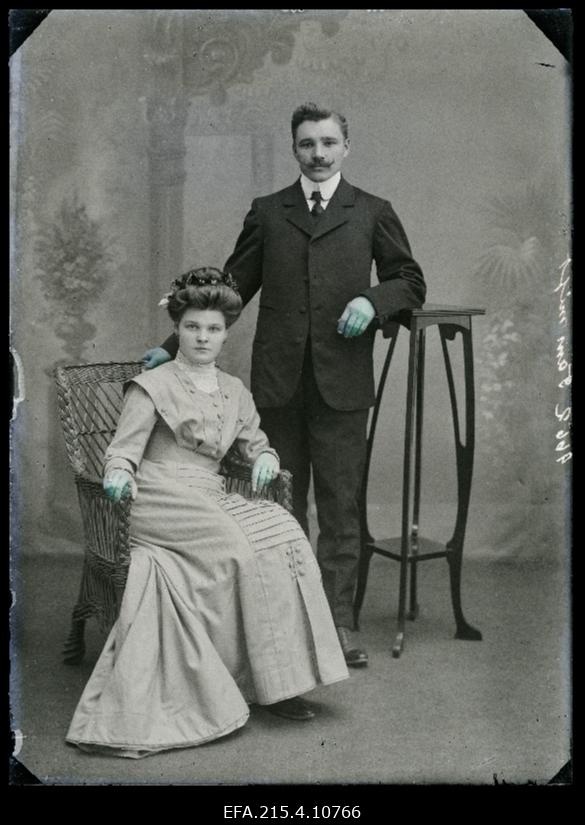 Abielupaar Tammist [Salutaguse mõisast].