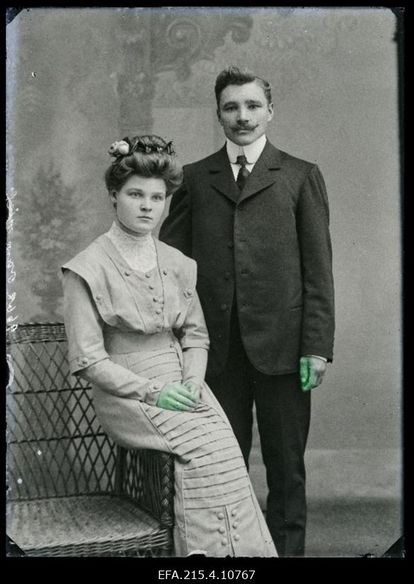 Abielupaar Tammist [Salutaguse mõisast].