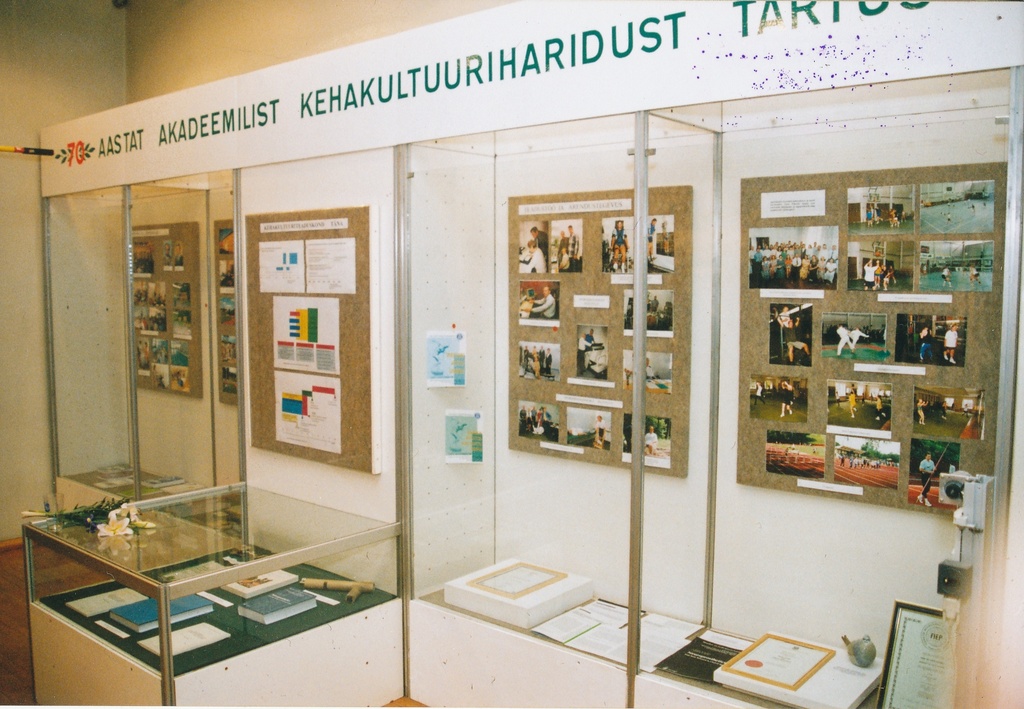 ESM näitus 70 aastat akadeemilist kehakultuuriharidust Eestis