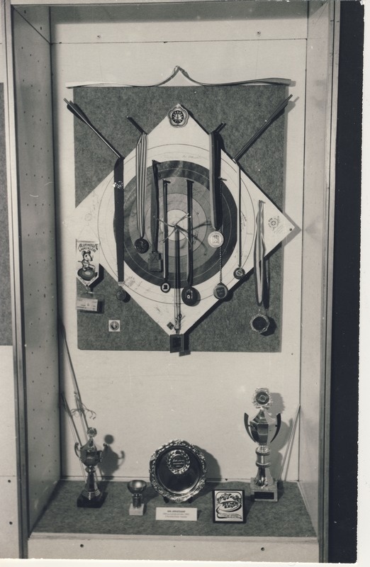 ESM näitus 20 aastat ammulaskmist Eestis