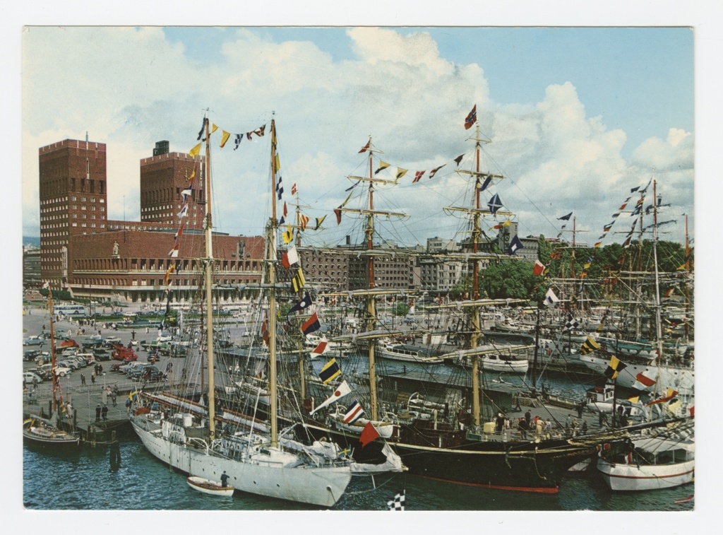 Postkaart: Oslo sadam ja raekoda