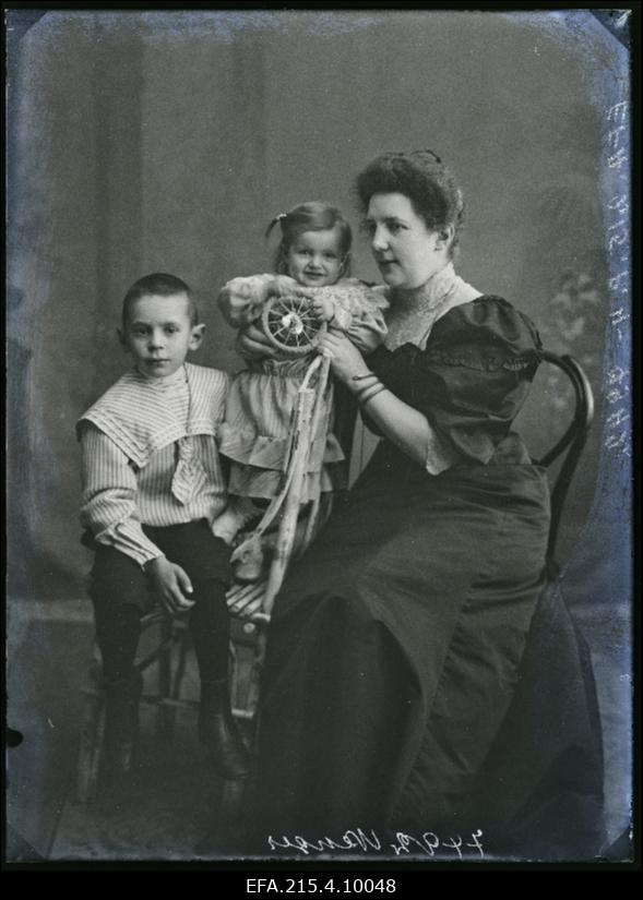 Wenger (Venger) lastega.