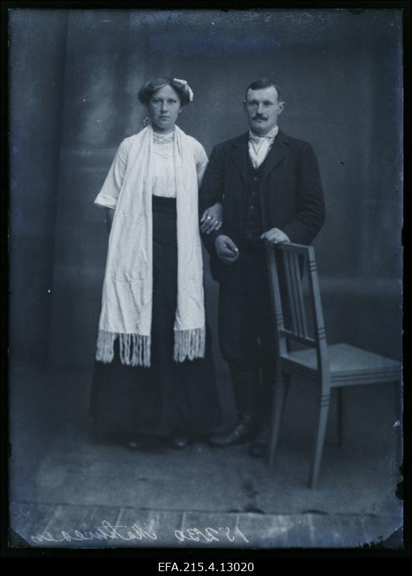 Woldemar (Voldemar) Mathiesen naisega, (Suure-Kõpu, Nopsi talu).