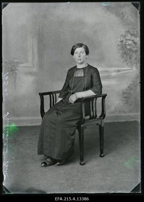 Patune.  similar photo