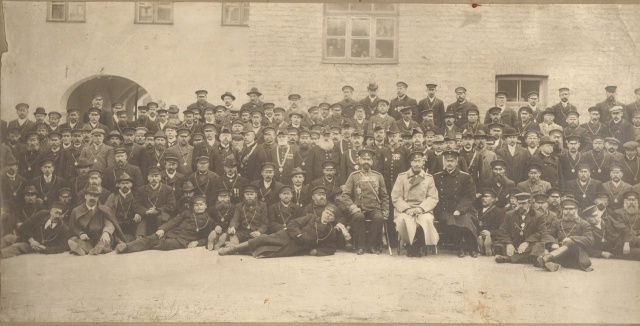 foto, Eestimaa kubermangu vallavanemad Tallinnas Peeter I ausamba avamisel 1910.a.