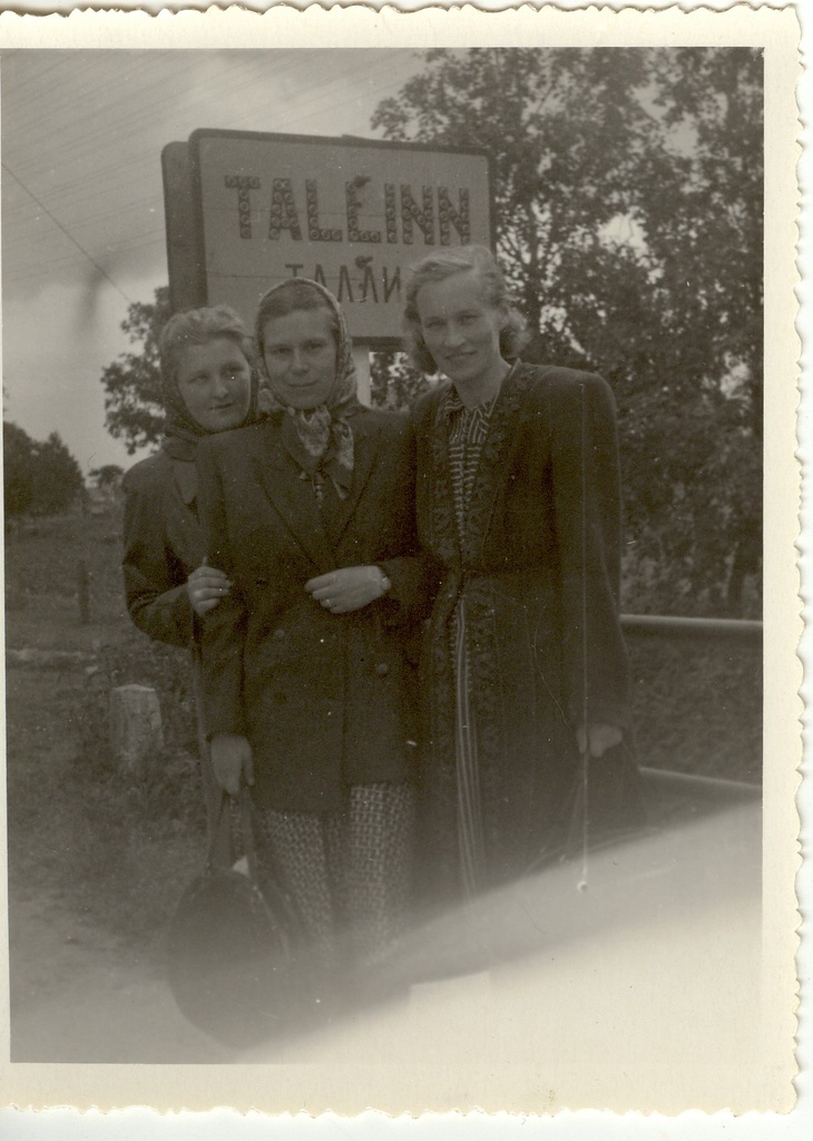 7 fotot Helmi Rieseni õpinguaastatest Tallinnas 1951-52 a.