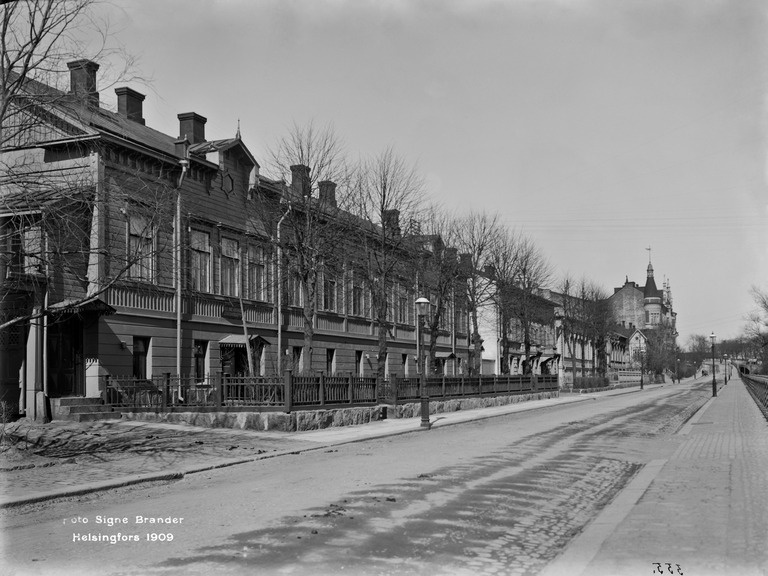 Puistokatu 7b, 7a, 5, 3, 1a, 1b.