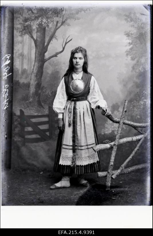 Koks rahvariietes.