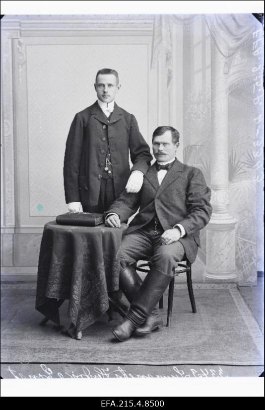 Hendrik ja Ernst Suurmets.