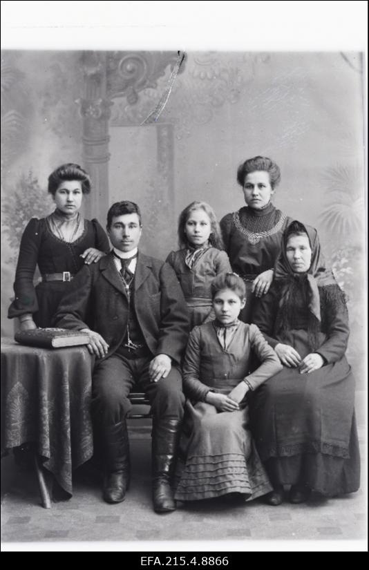 Perekond Waltin (Valtin).