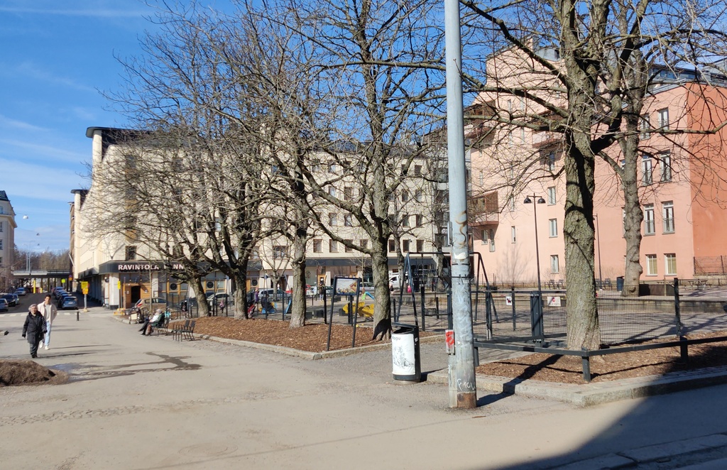 Köydenpunojankatu 9a, 9b, 11, 13. Nähtynä Kalevankadulta. rephoto