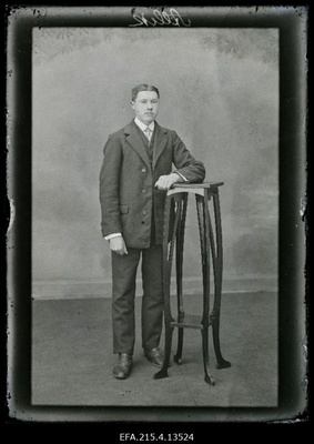 Allik, (Holstre, Lindsi veski).  similar photo