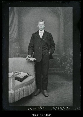 Aleksander Arak.  similar photo