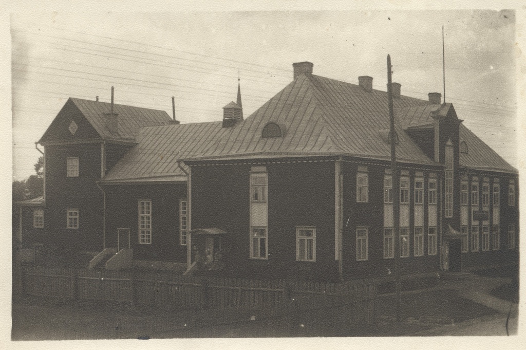 [simuna School House]