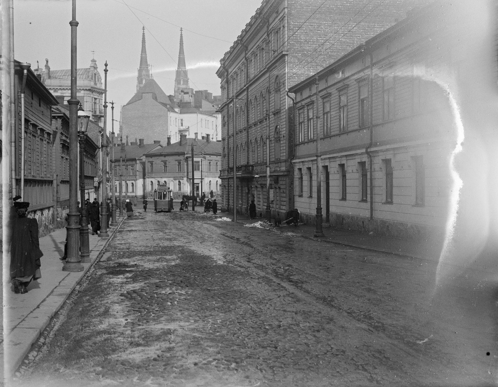 Båtsmansgatan vid Femkanten. (1890-1910)