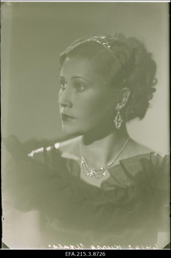 Kursk - teatri Ugala näitleja.