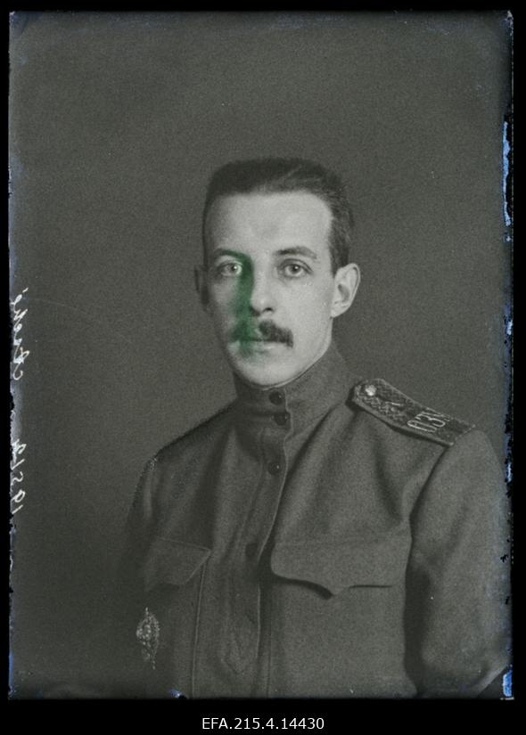 Sõjaväelane Asche.