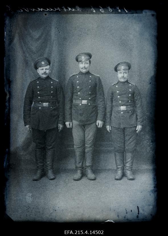 Grupp sõjaväelasi, (foto tellija Jelnikoff [Jelnikov]).