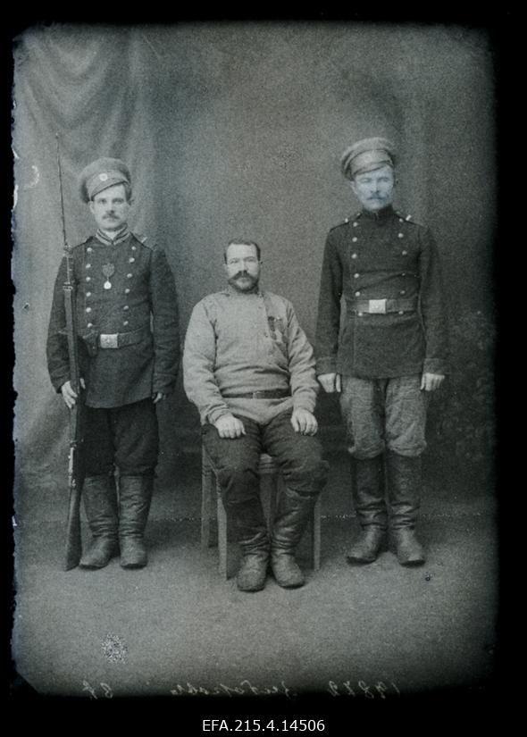 Grupp sõjaväelasi, (foto tellija Ziboroff [Ziborov]).