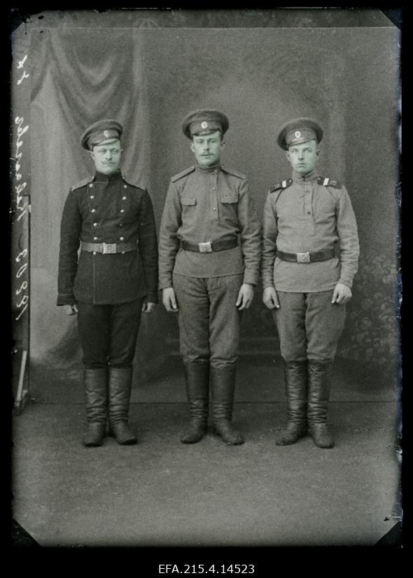 Grupp sõjaväelasi, (foto tellija Kowaleff [Kovalev]).