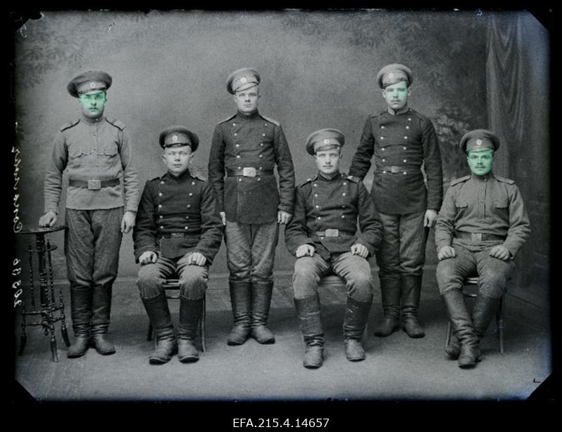 Grupp sõjaväelasi, (foto tellija Sokoloff [Sokolov]).