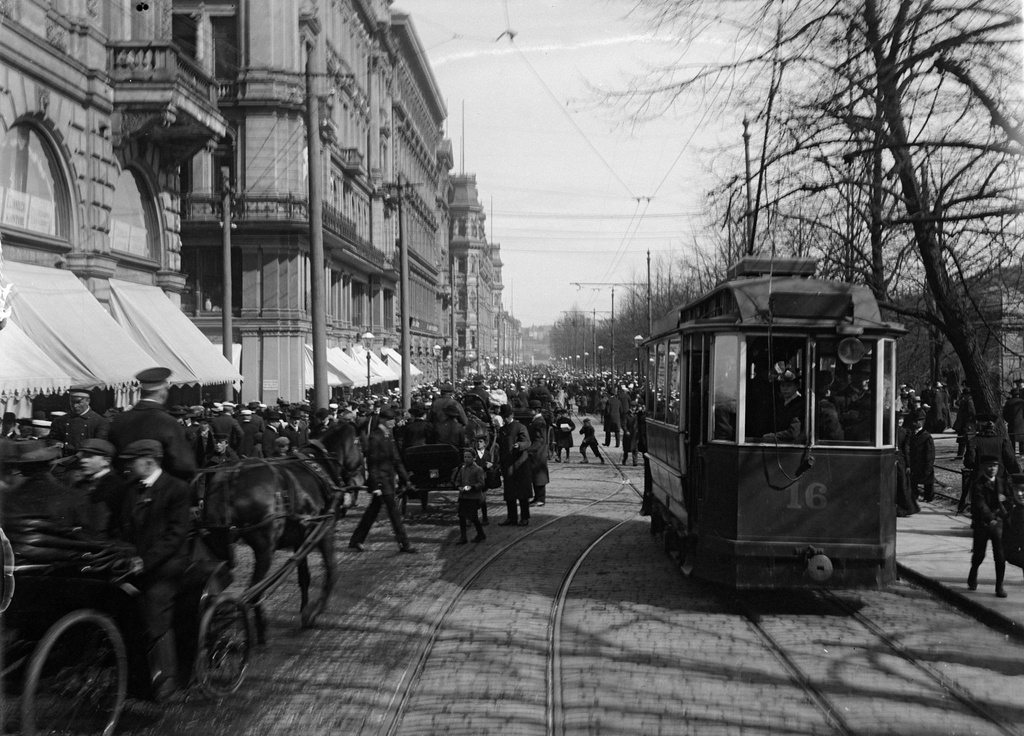 Spårvagn på Norra Esplanaden. (1890-1910)