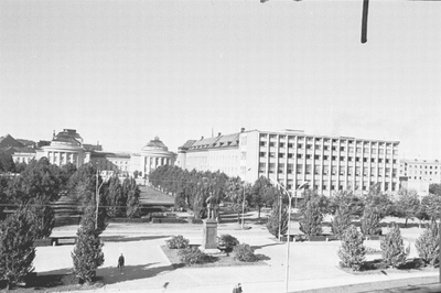 Tallinna vaade. Teater "Estonia" ja TA raamatukogu.  similar photo