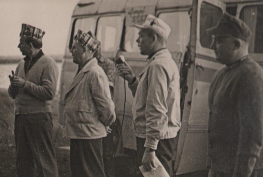 Tartu Lihakombinaadi töötajad laagris