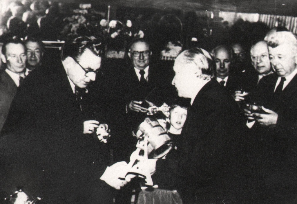ENSV LPM minister Albert Essenson´i  60 a. sünnipäev