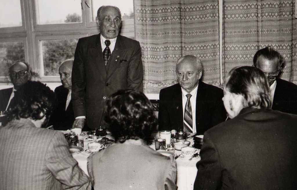 Ühises lõunalauas esineb veteranide nõukogu esimees Edgar Kasekänd