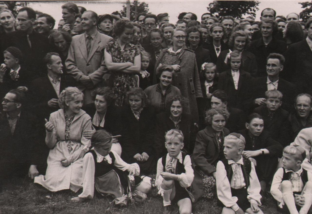 Pärnu PTK rahvas Valgerannas