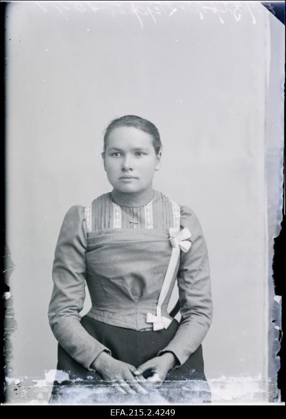 Salme Tepper Kaarepere vallast, Männiku talust.