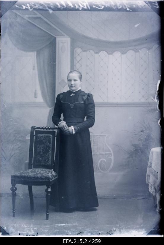 Julie Kullisson.
