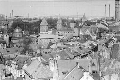 Vana Tallinn. Vanalinna katused ja tornid.  similar photo