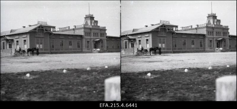 Vaade Haapsalu jaamahoonele.