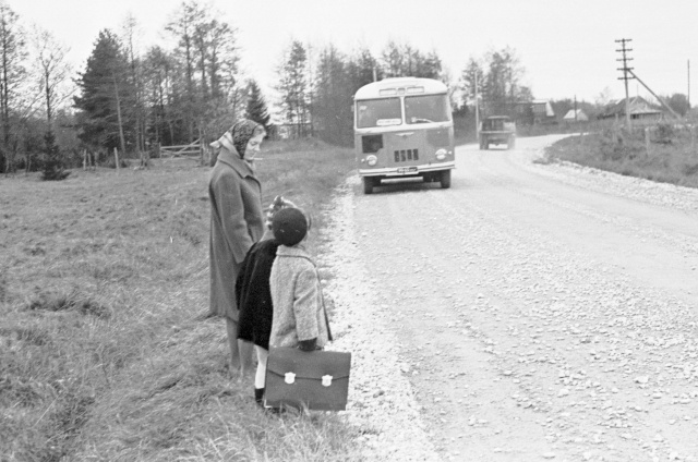Hiiumaa. Lapsed kooliteel.