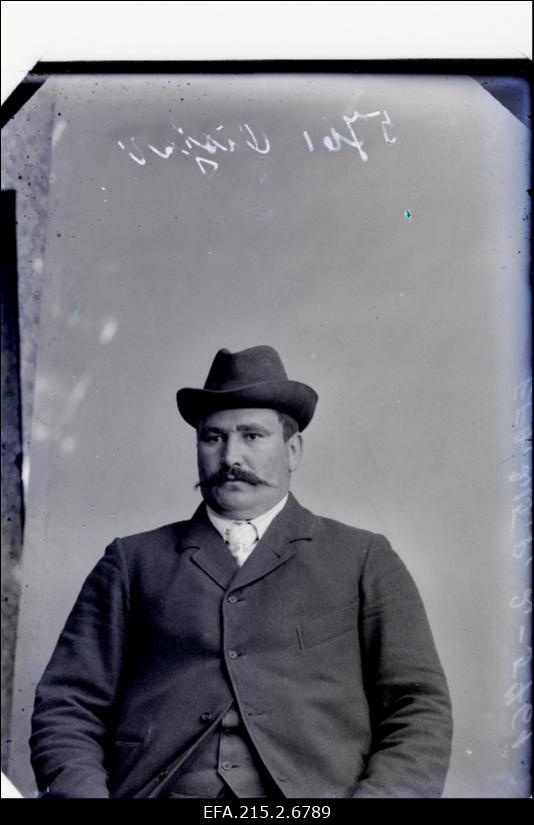 Oissar.