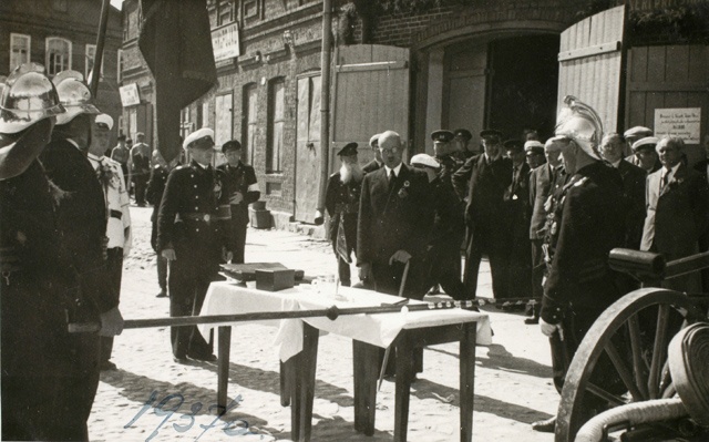 Petseri Vabatahtliku Tuletõrjeühingu 50. juubeli paraad